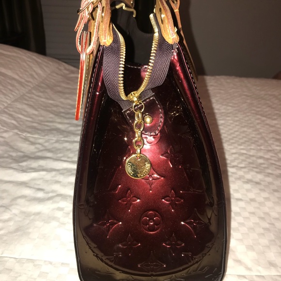 💥SOLD💥 Louis Vuitton Brea Amarante Vernis GM - Picture 4 of 8